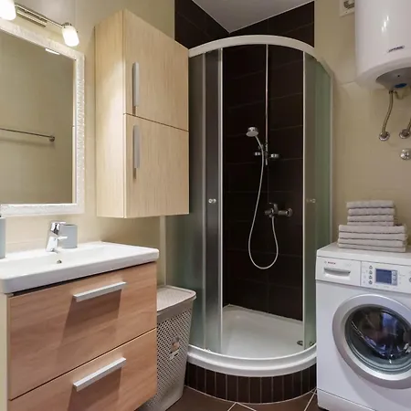 Quince Apartment-city Center-free Parking דירה *